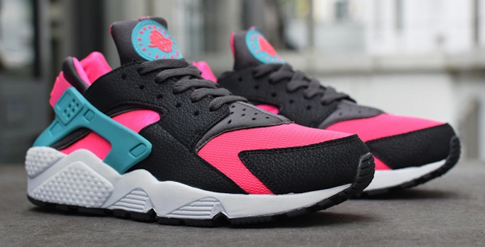 nike huarache pink and blue