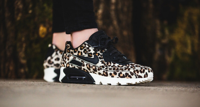 nike leopard slip on