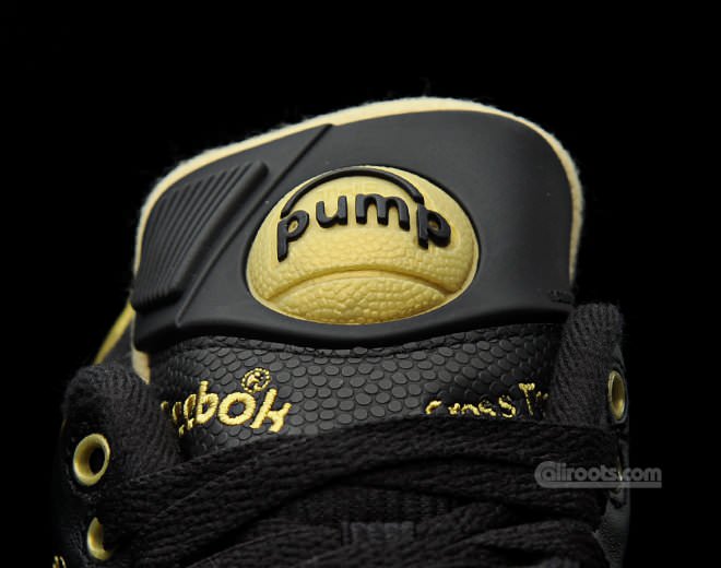 Reebok Pump AxtPlus Black/Gold-White