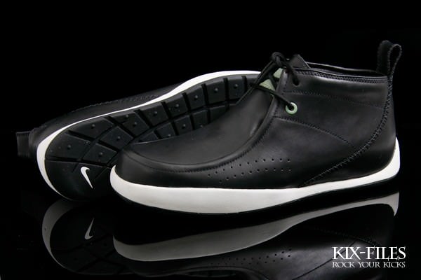 Nike Sportswear Air Macropus Lite 3GX Collection