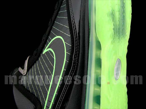 Nike Air Max LeBron VII "Dunkman" Detailed Images