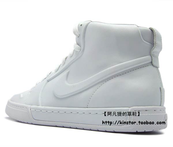 Nike Air Royal Mid White