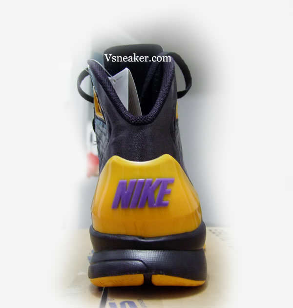 Nike Hyperdunk 2010 "Lakers Away"