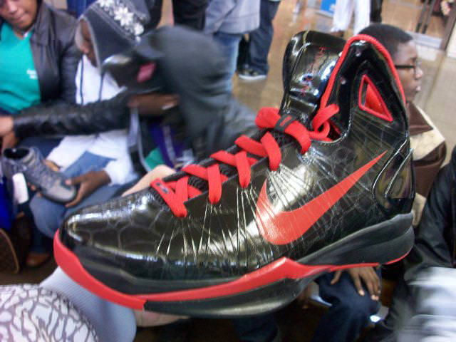  Nike Hyperdunk 2010