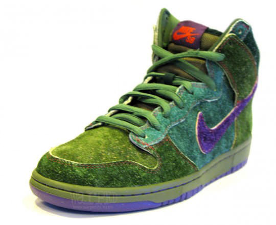 Nike SB Dunk High "Skunk"