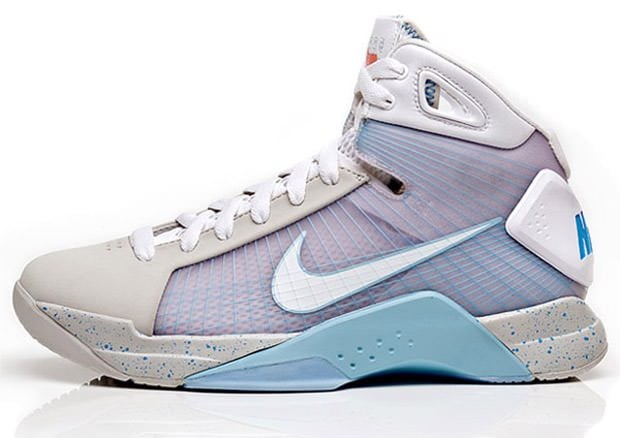 The History of the Nike Hyperdunk Series