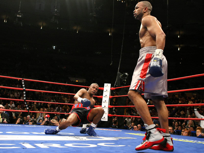 Roy Jones Jr. in the Jordan Boxer White/Red