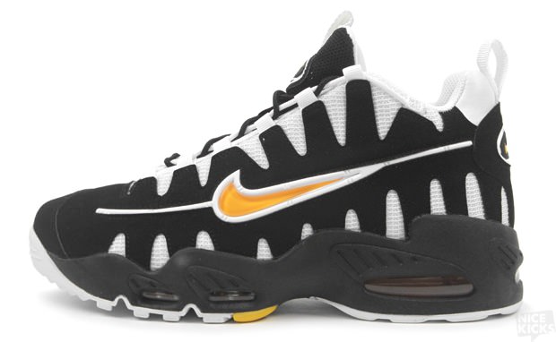 Nike Air Max NM Black/University Gold