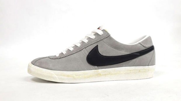 Nike Bruin VNTG Grey/Black