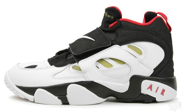 Nike Air Diamond Turf II