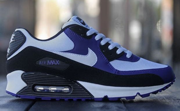 Nike Air Max 90 "New Orchid"