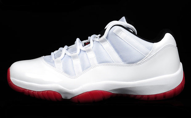 Air Jordan 11 Low White/Red