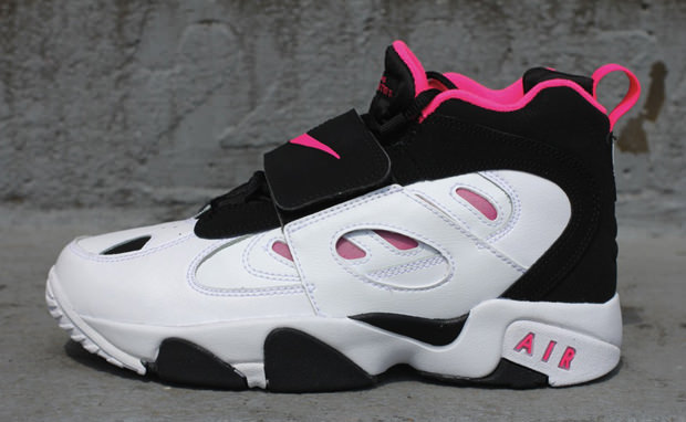 Nike Diamond Turf II GS White/Pink