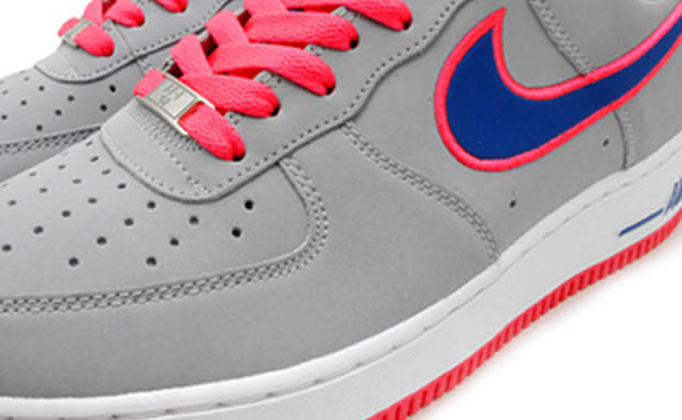 nike air force hot pink