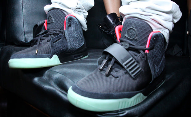 air yeezy solar red