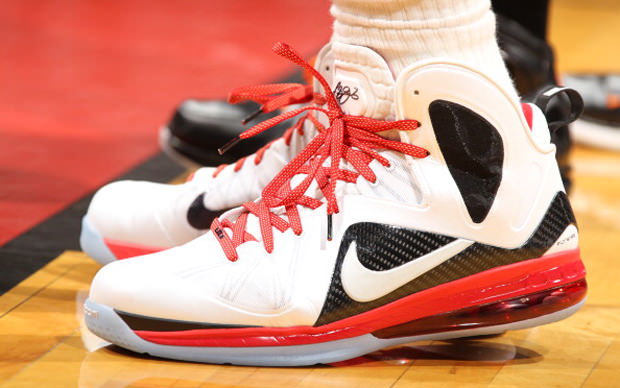 Arkitektur vedvarende ressource Spild A Close-Up Look at King James' Nike LeBron 9 P.S. Elite PE | Nice Kicks