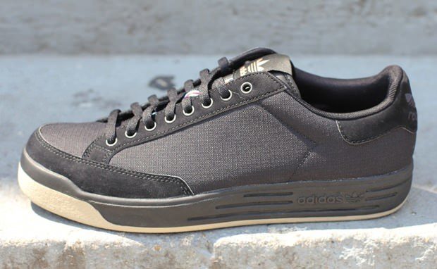 adidas rod laver black