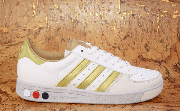 Adidas grand slam trainers top
