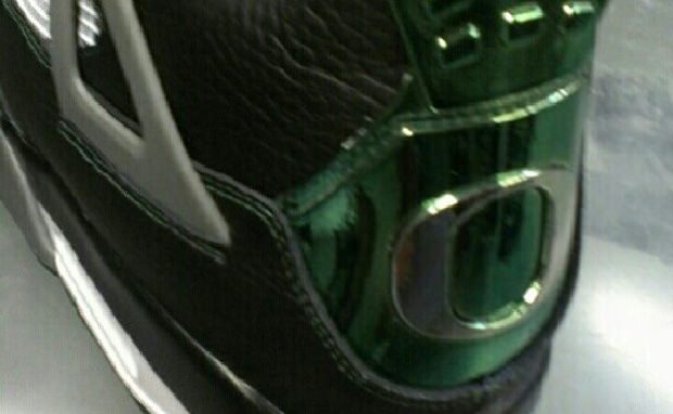 oregon duck jordan 4