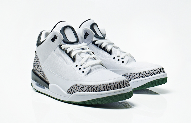 Air Jordan 3 "Oregon Ducks" Home