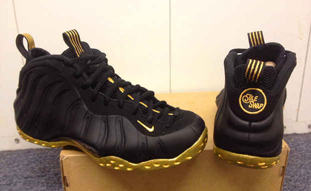 nike air foamposite black and gold