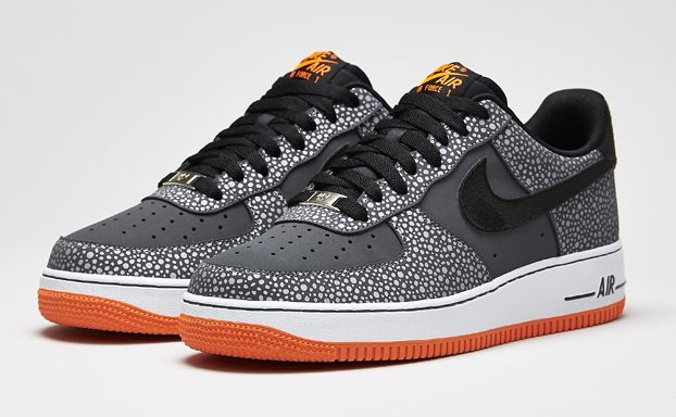 Nike Air Force 1 \