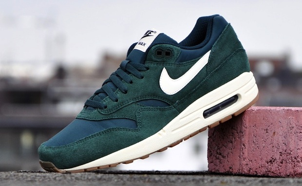 air max essential 1 green