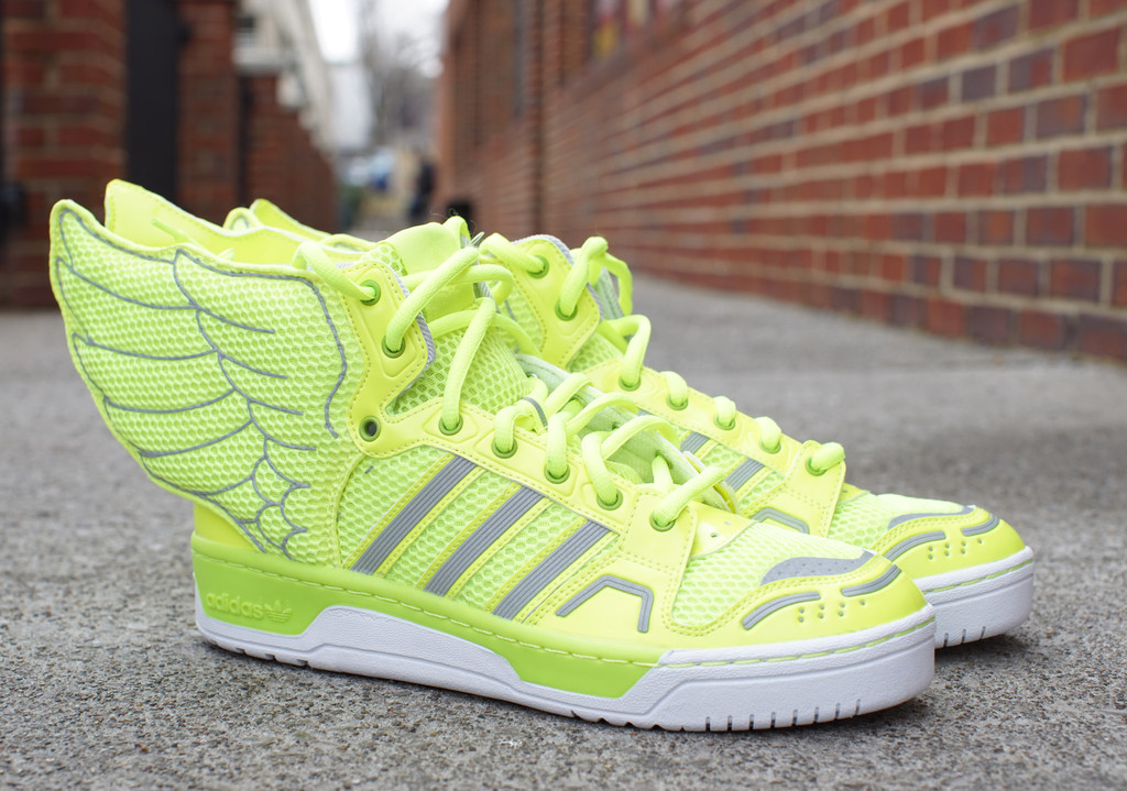 Adidas jeremy scott wings 2.0 or on sale