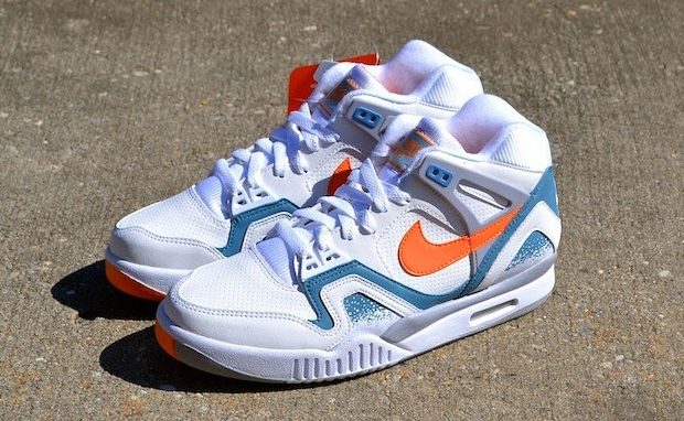 nike air tech challenge clay blue