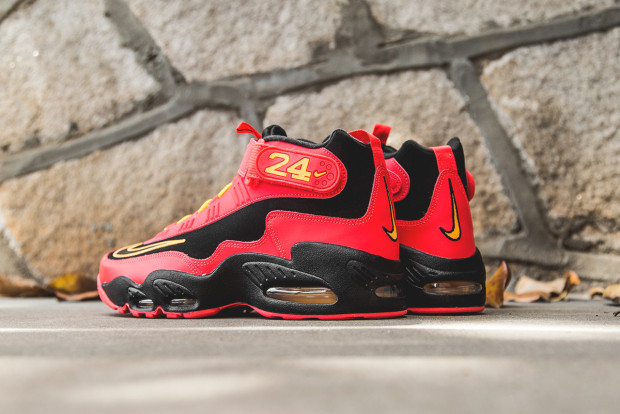 Nike Air Griffey Max 1 Black Laser Crimson