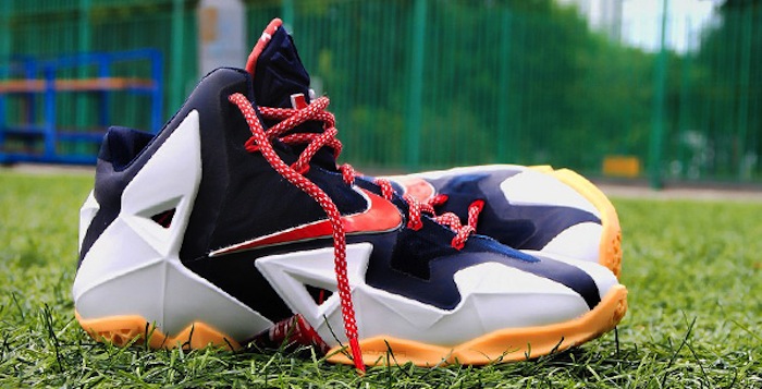 NIKE-LEBRON-11-INDEPENDENCE-DAY-2