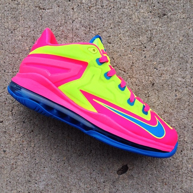 Nike LeBron 11 Low GS Volt Photo Blue Pink