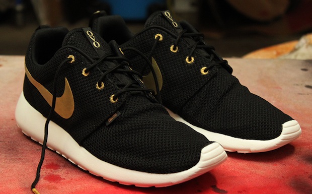 Nike-Roshe-Run-OVO-Custom-3