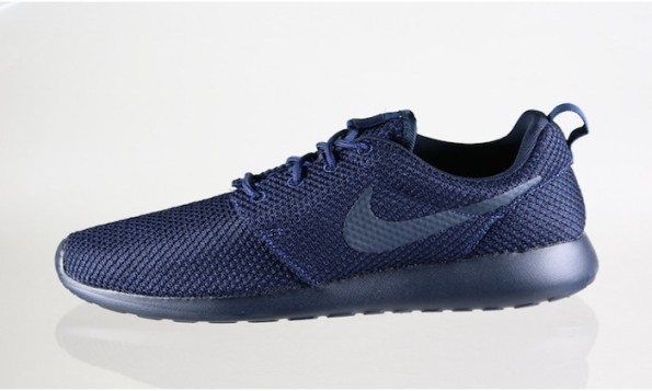 nike roshe run midnight navy