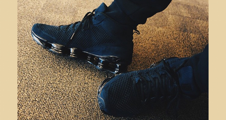 nike shox navy