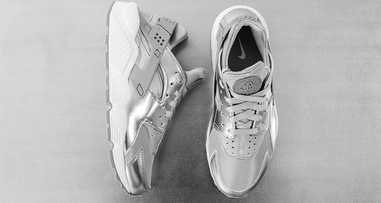 Nike WMNS Air Huarache Premium Metallic Silver Another Look