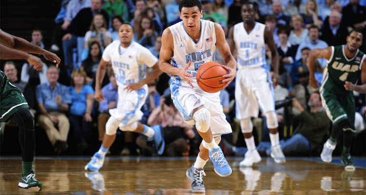 North Carolina Men's Basketball Team Honors 5-Year Old Cancer Patient with Mismatched Sneakers
