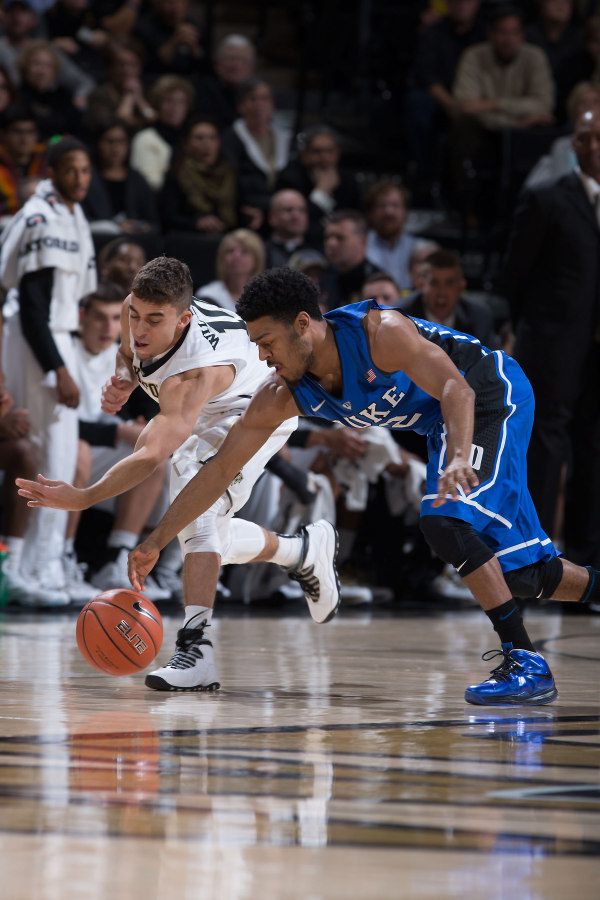 College Kicks on Court Classic // Every Nike LeBron Signature in NCAA Play  | Nice Kicks