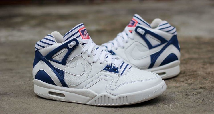 Nike Air Tech Challenge II Pinstripe