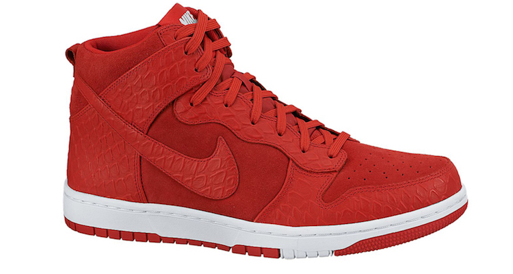 Nike dunk cmft red hotsell
