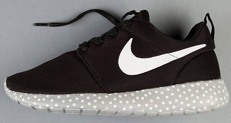 nike roshe polka dot