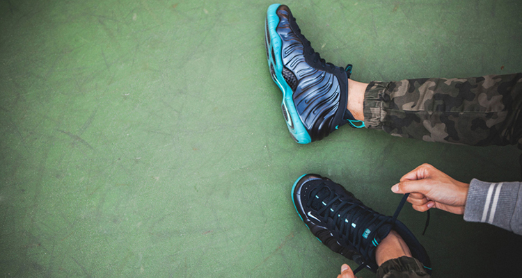 dark obsidian foamposite