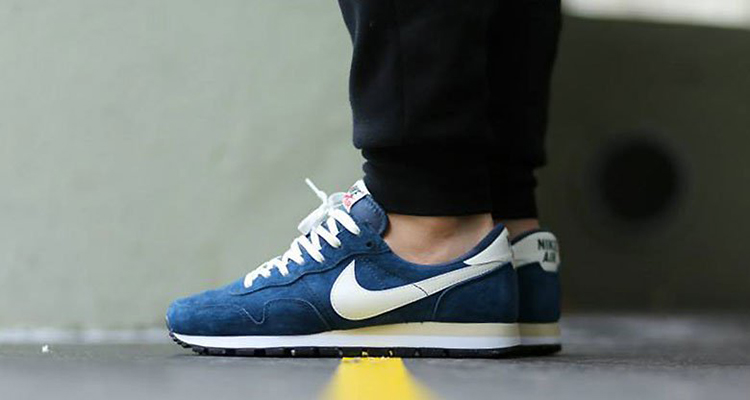 nike pegasus 83 leather