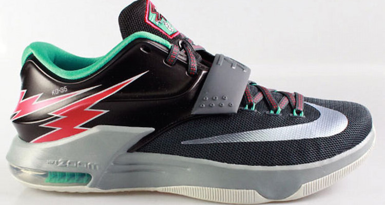 The Nike KD 7 Thunderbolt will be Releasing in May