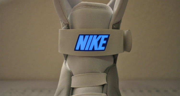 nike mag universal