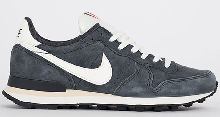 nike internationalist grey