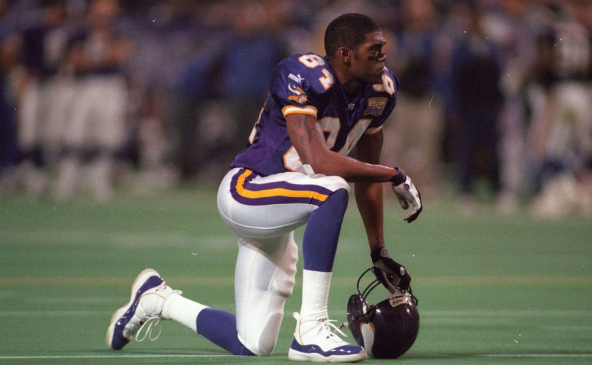 randy-moss-air-jordan-xi-11-vikings-pe-06-1