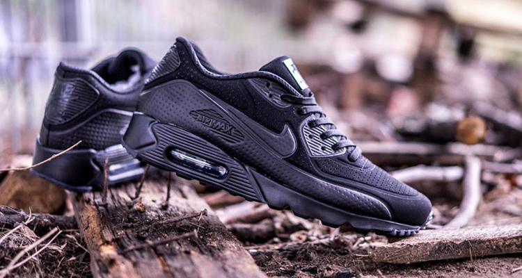 air max ultra triple black