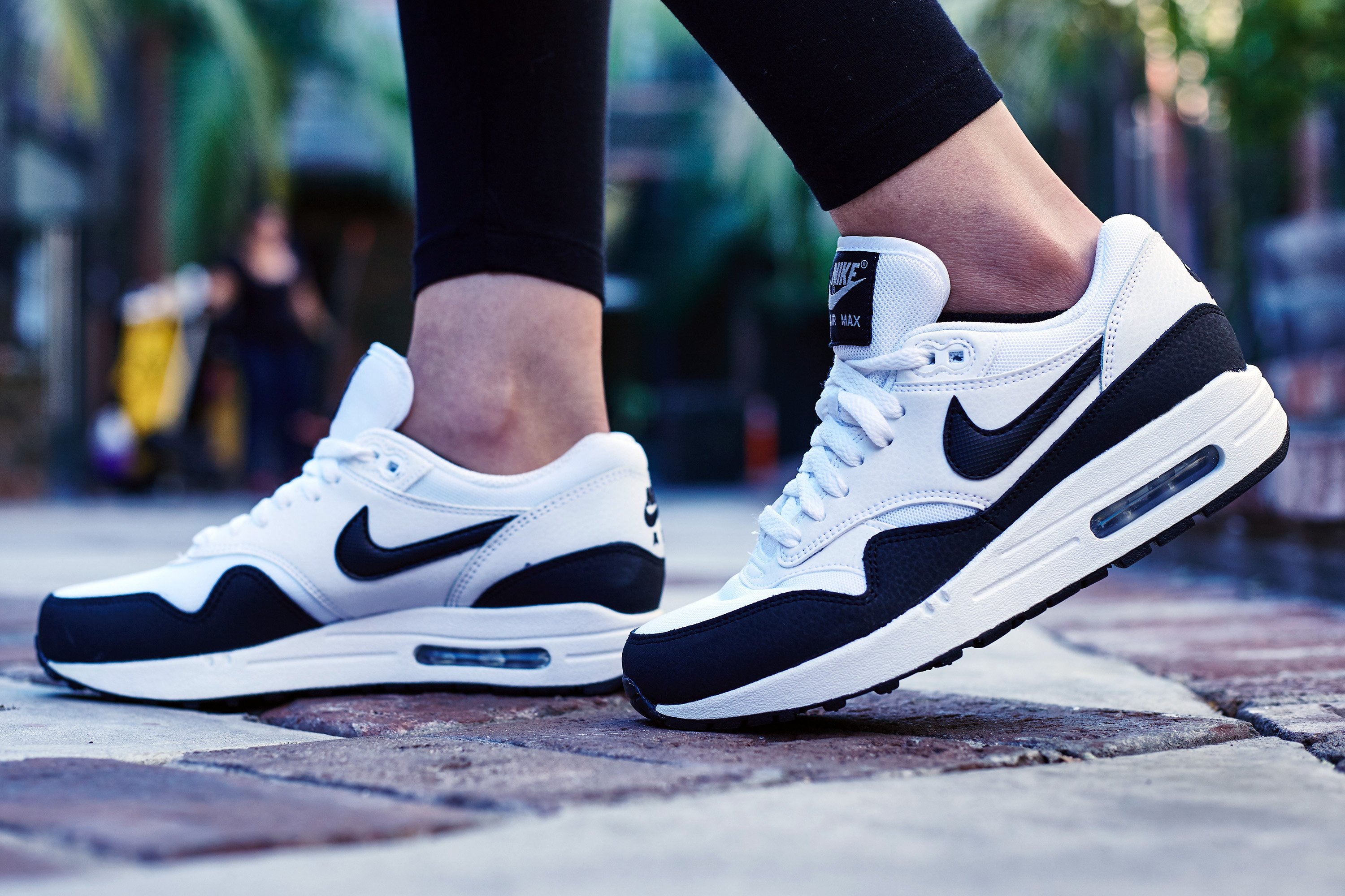 On-Foot Look // Nike Air Max 1 Essential White/Black | Nice Kicks
