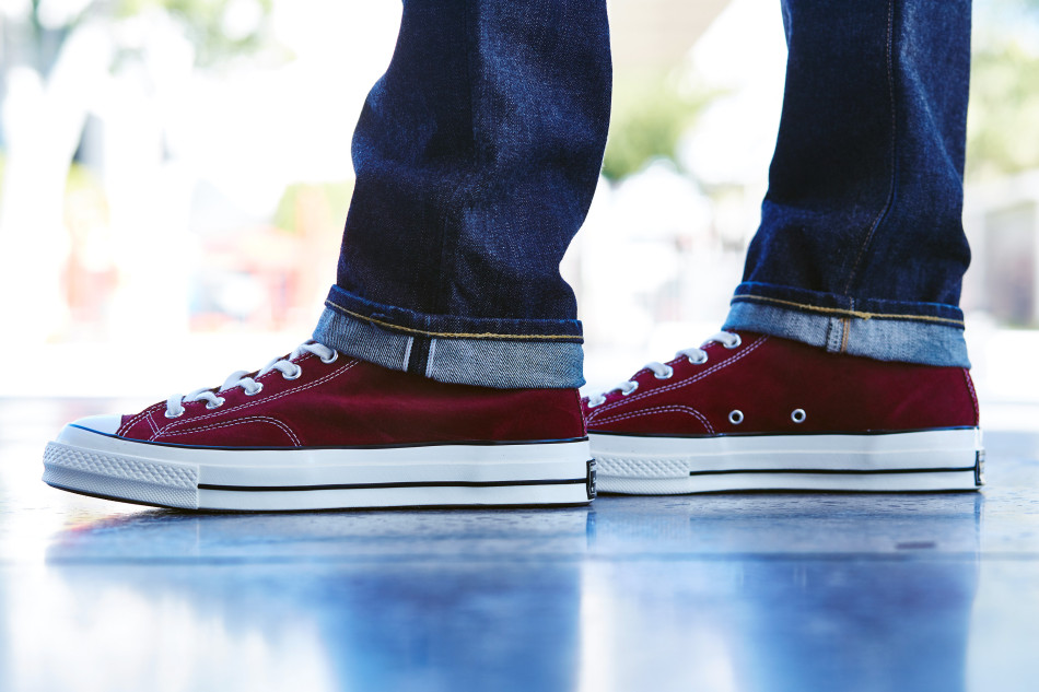 converse red on feet